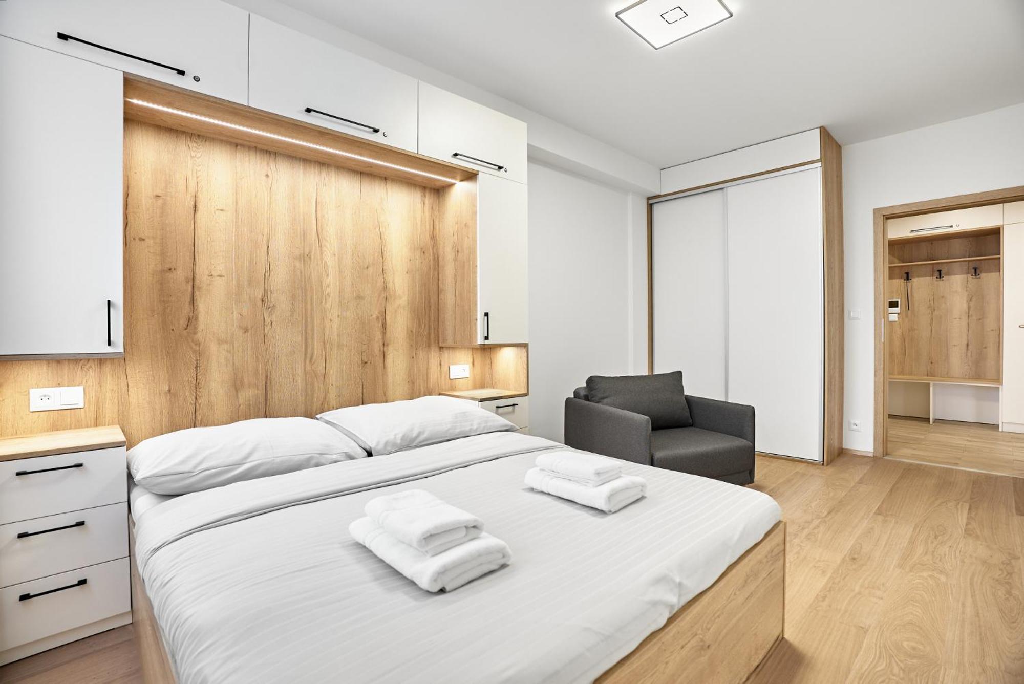 C L E A N O V E C By Mountain Ways Appartement Loučná pod Klínovcem Buitenkant foto
